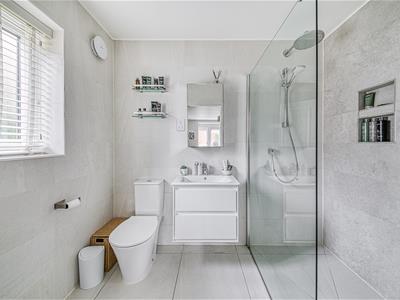 Superbly Appointed En-Suite Shower Room